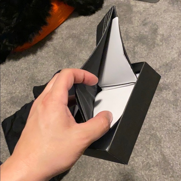 Michael Kors Wallet - Picture 5 of 5